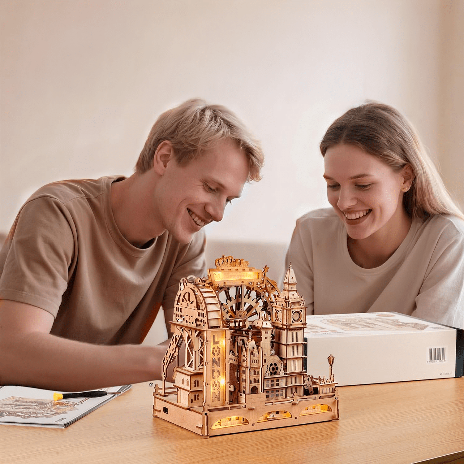 mon puzzle 3d  Puzzle 3D Bois Circuit Billes Londres Miniature