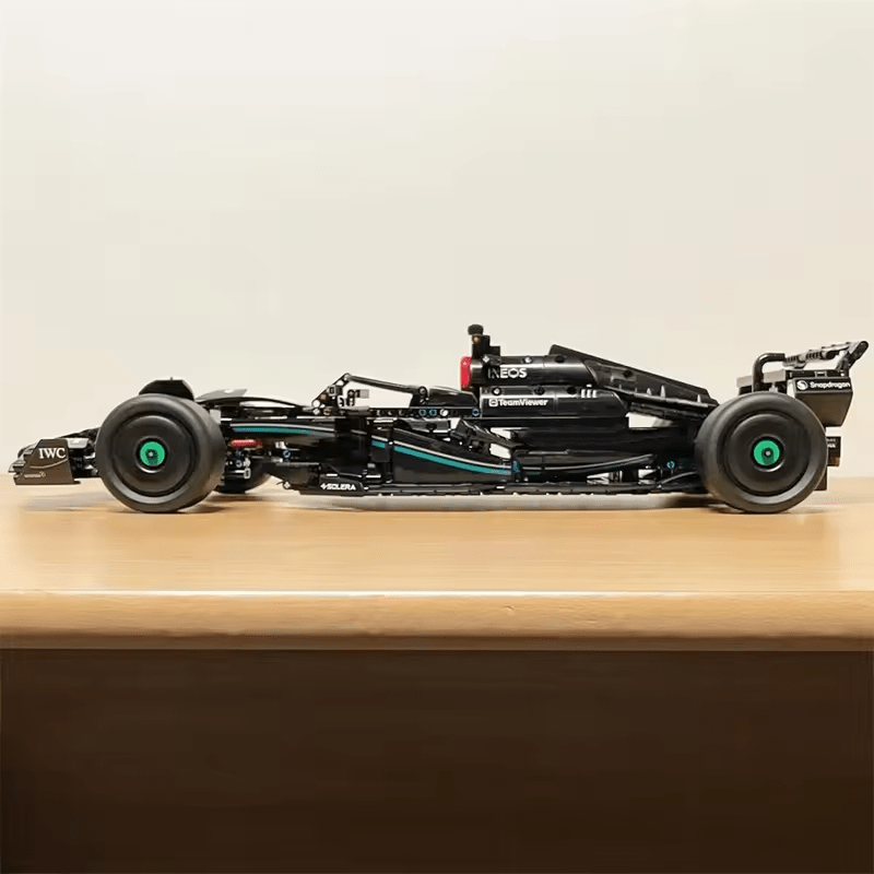 mon puzzle 3d  Puzzle 3D Voiture F1 Mercedes W14